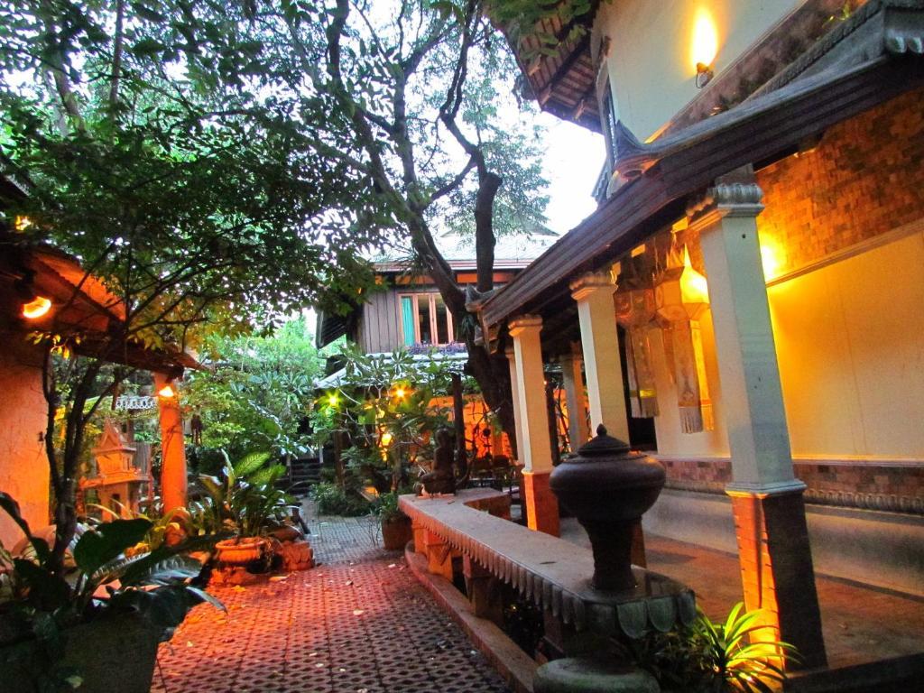 Santitham Guest House Chiang Mai Extérieur photo